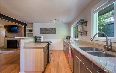11706 26th Ave NE, Seattle, WA 98125 - photo 2