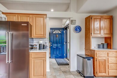 Kitchen - view front door