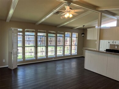 3118 Garapan St, Houston, TX 77091 - photo 2