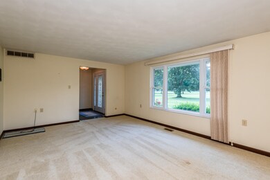 669 W Day Yell Springs 2