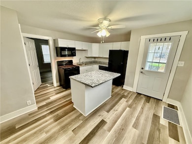 3499 W Lafayette Ave, Decatur, IL 62522 - photo 4