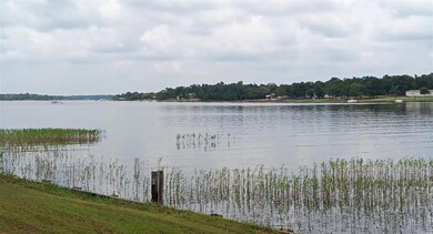 16724 Clear Pond Ln, Shawnee, OK 74801 - photo 4