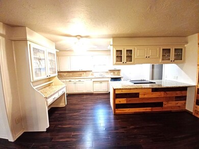 801 W Hickory Ave, Duncan, OK 73533 - photo 7