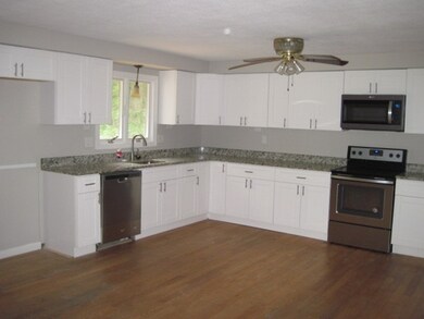 1015 Hillside Dr, Palmer, MA 01069 - photo 6