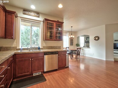 571 E 15th St, Lafayette, OR 97127 - photo 6