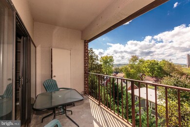 122 Roberts Ln unit 401, Alexandria, VA 22314 - photo 5