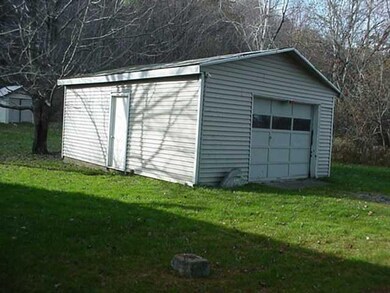 Parking Lot/Garage
