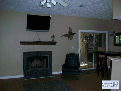 506 W San Antonio St unit B3, San Marcos, TX 78666 - photo 2