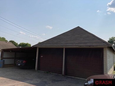 806 N Jefferson St, New Ulm, MN 56073 - photo 3