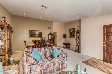 2707 E Dry Creek Rd
