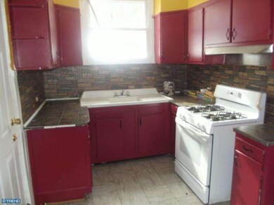 1722 Cotton St, Reading, PA 19606 - photo 5