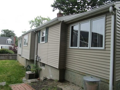152 Chestnut Ave, Cranston, RI 02910 - photo 4