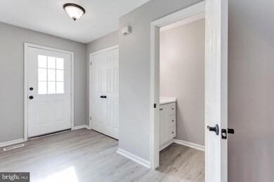 304 Crescendo Way, Silver Spring, MD 20901 - photo 3