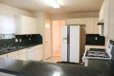 3002 Vega St, Houston, TX 77088 - photo 7