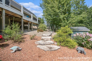 4653 Leighton Lakes Dr unit 9, Wayland, MI 49348 - photo 3