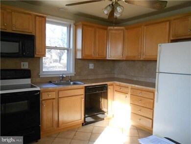 720 Willow St, Southampton, PA 18966 - photo 5