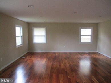 12511 Shetland Ln, Bowie, MD 20715 - photo 3