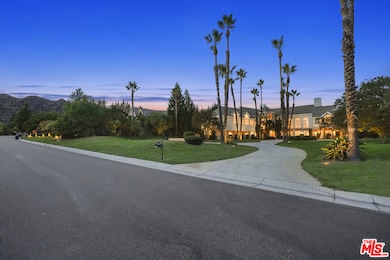 22515 La Quilla Dr, Chatsworth, CA 91311 - photo 2