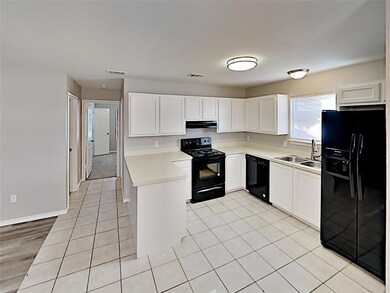 316 Kathy Ln, Granbury, TX 76049 - photo 6