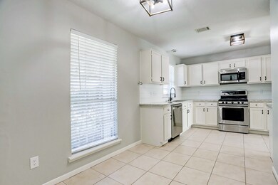 5106 Spring Circle Dr, Pearland, TX 77584 - photo 7