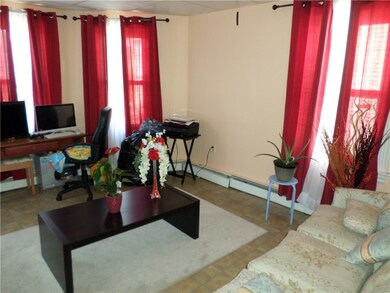 122 Cleveland St, Providence, RI 02909 - photo 4