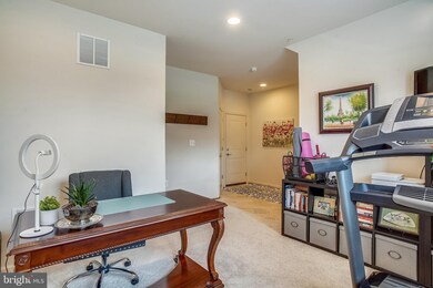 13264 Tivoli Lake Blvd, Silver Spring, MD 20906 - photo 6