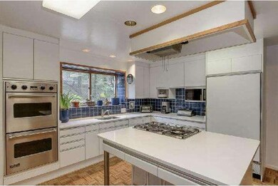 1065 Lindsay Ln, Jenkintown, PA 19046 - photo 2