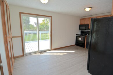 Eat-in Kitchen