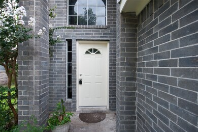 8715 High Mountain Dr, Houston, TX 77088 - photo 3