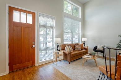 852 E 8th Street HD STAGED-2