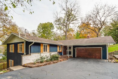 108 Wood Dr, Algonquin, IL 60102 - photo 2