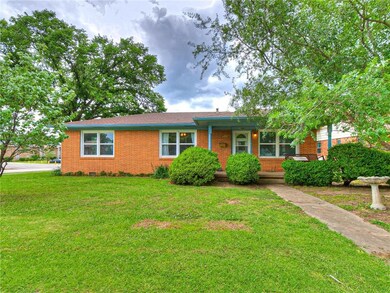 1500 N Center Ave, Shawnee, OK 74804 - photo 2