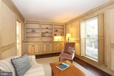 11022 Wickshire Way, Rockville, MD 20852 - photo 5