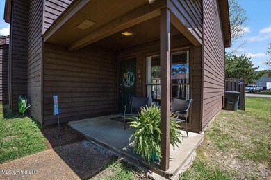 03-828 Planters Pointe Dr.
