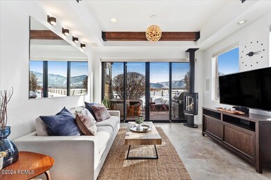 Living Room w/ Jotul fireplace