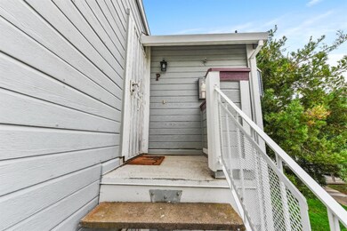 7409 Auburn Oaks Ct unit P, Citrus Heights, CA 95621 - photo 2