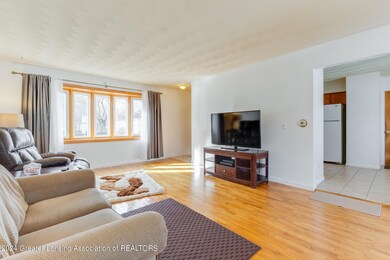 6015 Annapolis Dr, Lansing, MI 48911 - photo 7