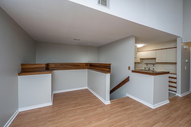 7945EdgebrookUnitG007