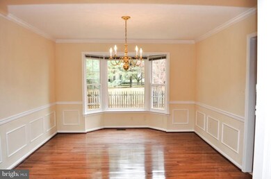 12655 Lloydminster Dr, North Potomac, MD 20878 - photo 6