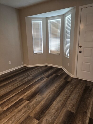 Dining Area - 1