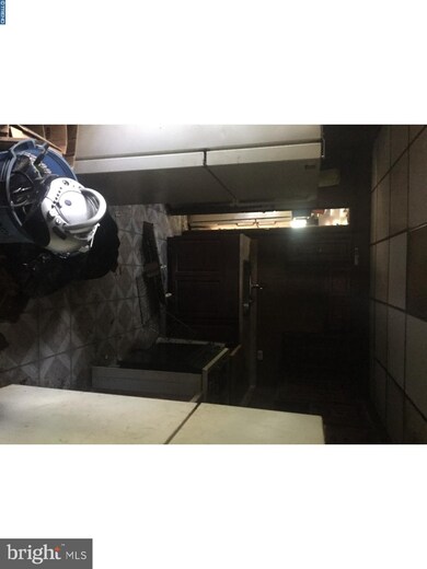 558 E Penn St, Philadelphia, PA 19144 - photo 5