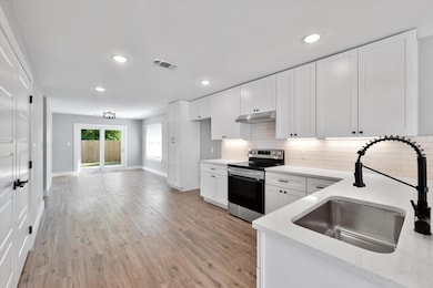 408 Cherry St, Whitesboro, TX 76273 - photo 6