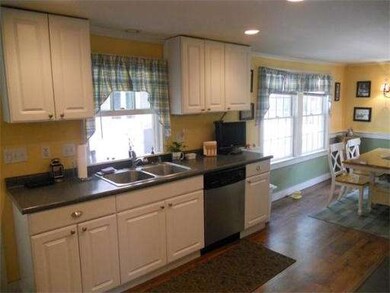 435 Franklin St, Wrentham, MA 02093 - photo 3