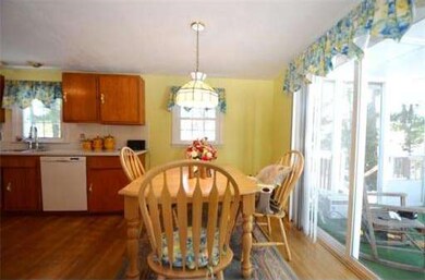 28 Parkwood Dr, Pepperell, MA 01463 - photo 6