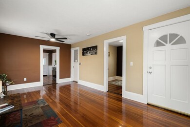 11 Jenkins St, Worcester, MA 01602 - photo 6