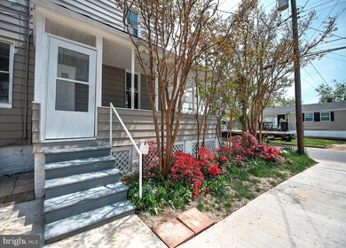 102 4th Ave, Lansdowne, MD 21227 - photo 2