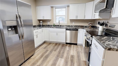 310 E Wright St, Sullivan, IL 61951 - photo 5