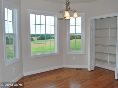 640 Diana Dr, Sykesville, MD 21784 - photo 6