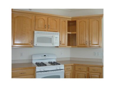 Kitchen. Gas Range, Corner Display Nook