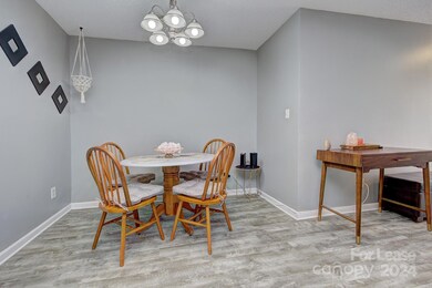 1041 Churchill Downs Ct unit I, Charlotte, NC 28211 - photo 6